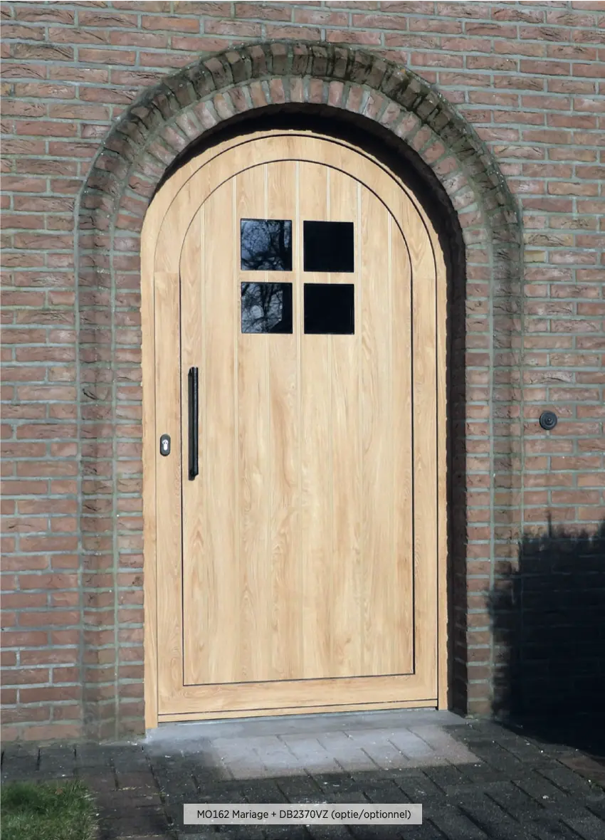 PVC boogdeur met realistische lichte eiken houtlookfolie